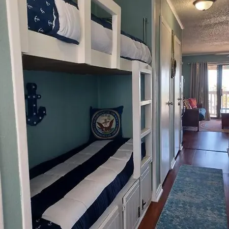 Cozy One Bedroom Condo